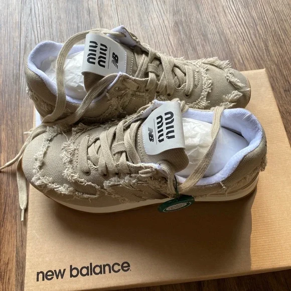 New Balance 574 X Miu Women's Miu Denim Sneakers Color Beige - Picture 7 of 13